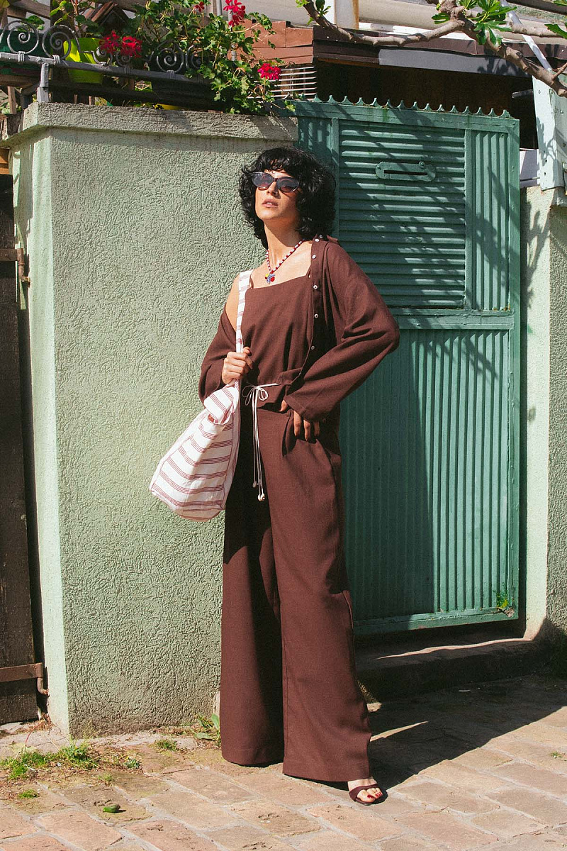 Свободные брюки изо льна