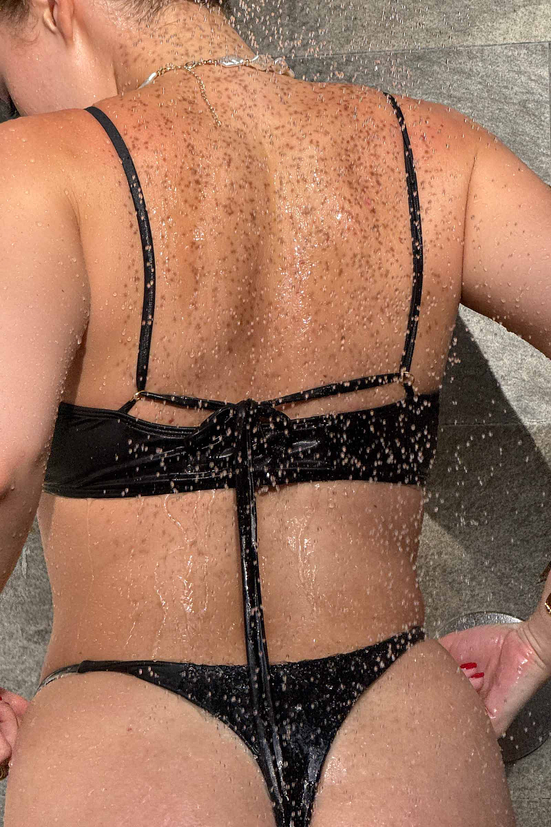 Купальный топ с прямым вырезом Лина 