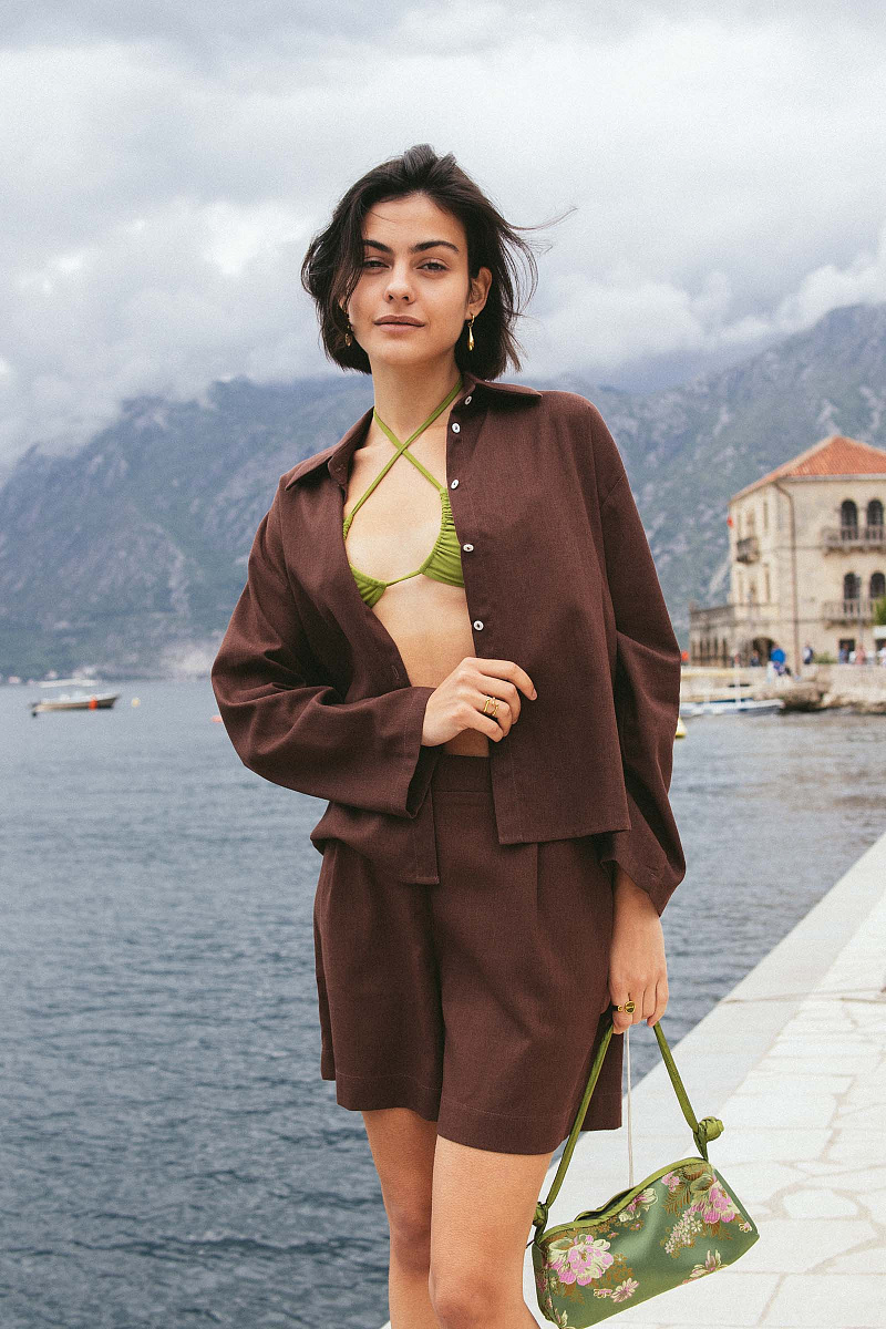 Укороченная рубашка изо льна