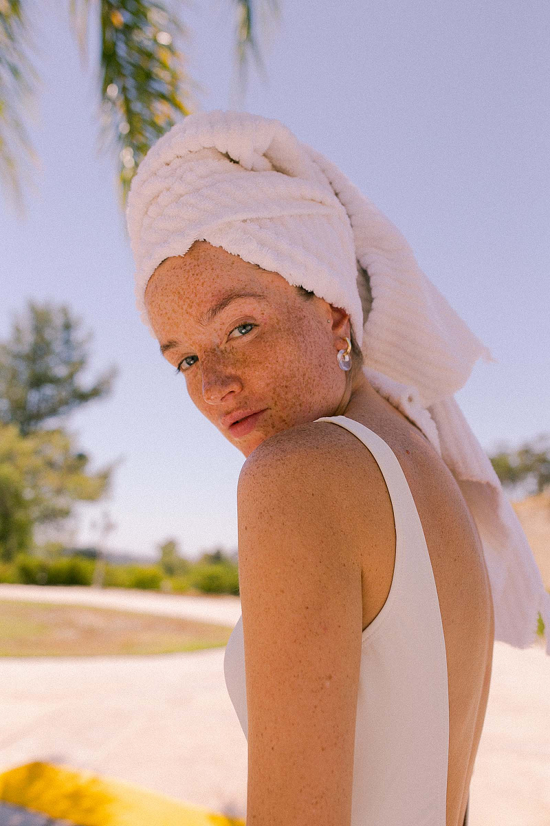 Купальник на широких бретелях Дафна